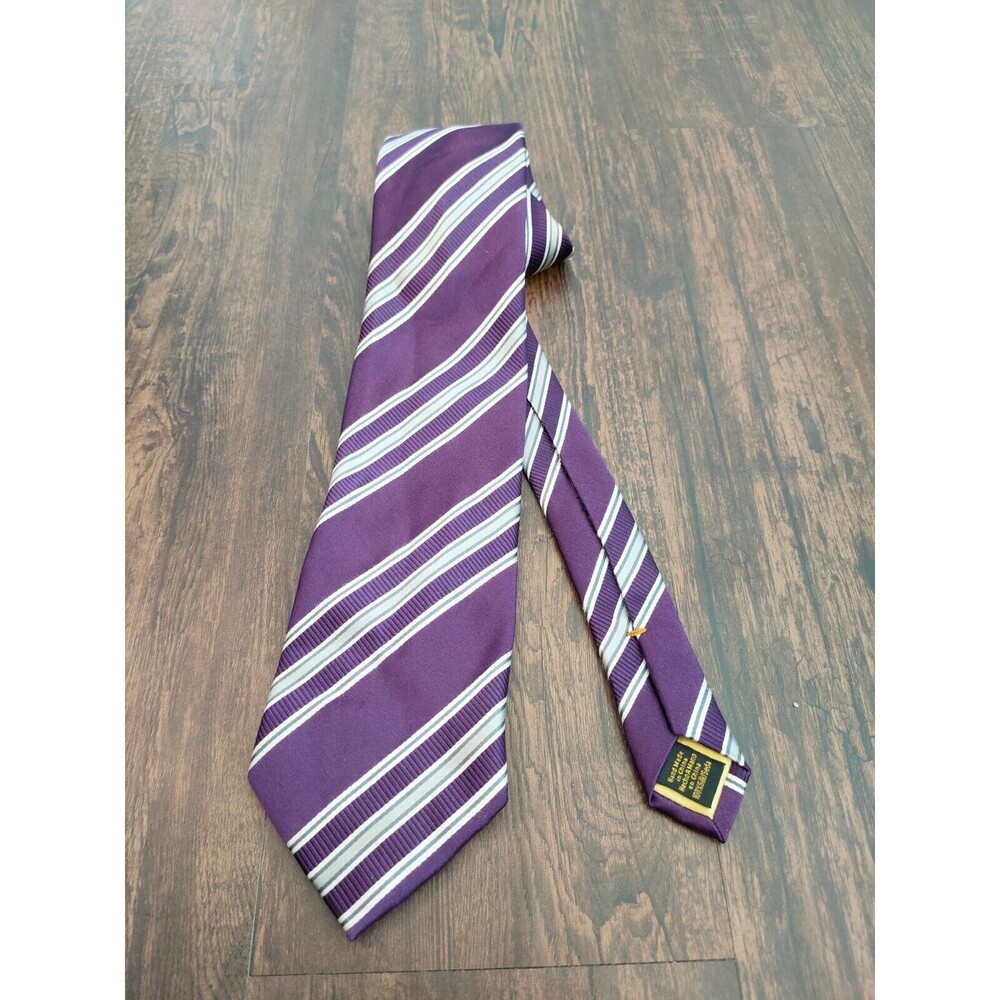 DONALD J TRUMP SIGNATURE COLLECTION PURPLE DIAGONAL STRIPE MENS SILK TIE/NECKTIE